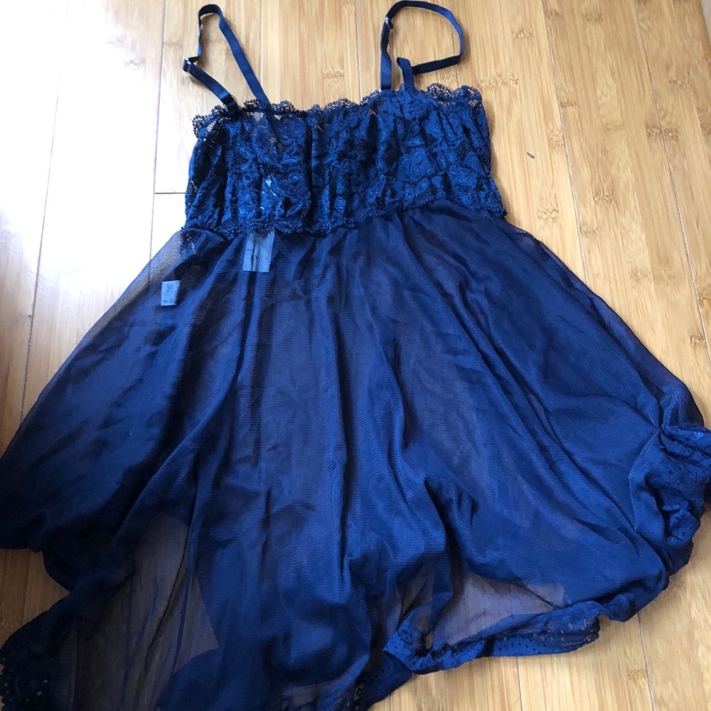 Lingerie - Picture 5 of 11